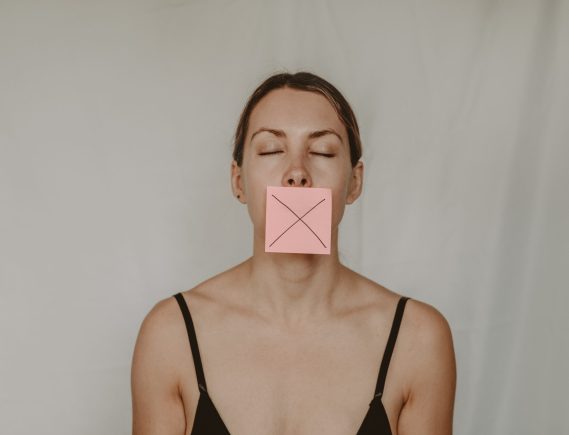 pexels-anete-lusina-5723266
